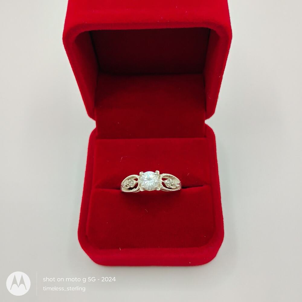 VTG Avon Sterling Silver and CZ Ring Size 8.75